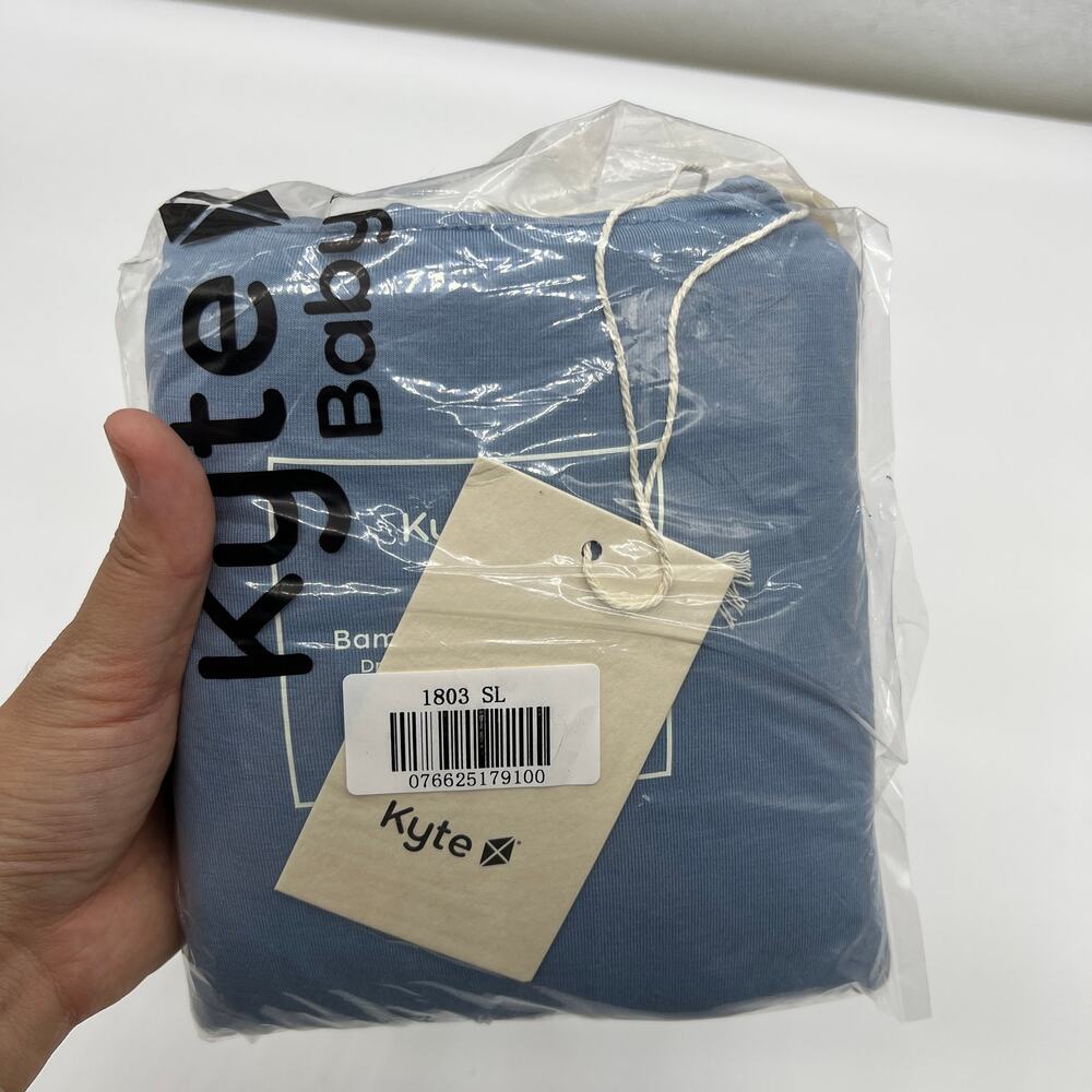 Kyte Baby Crib Sheet in Slate